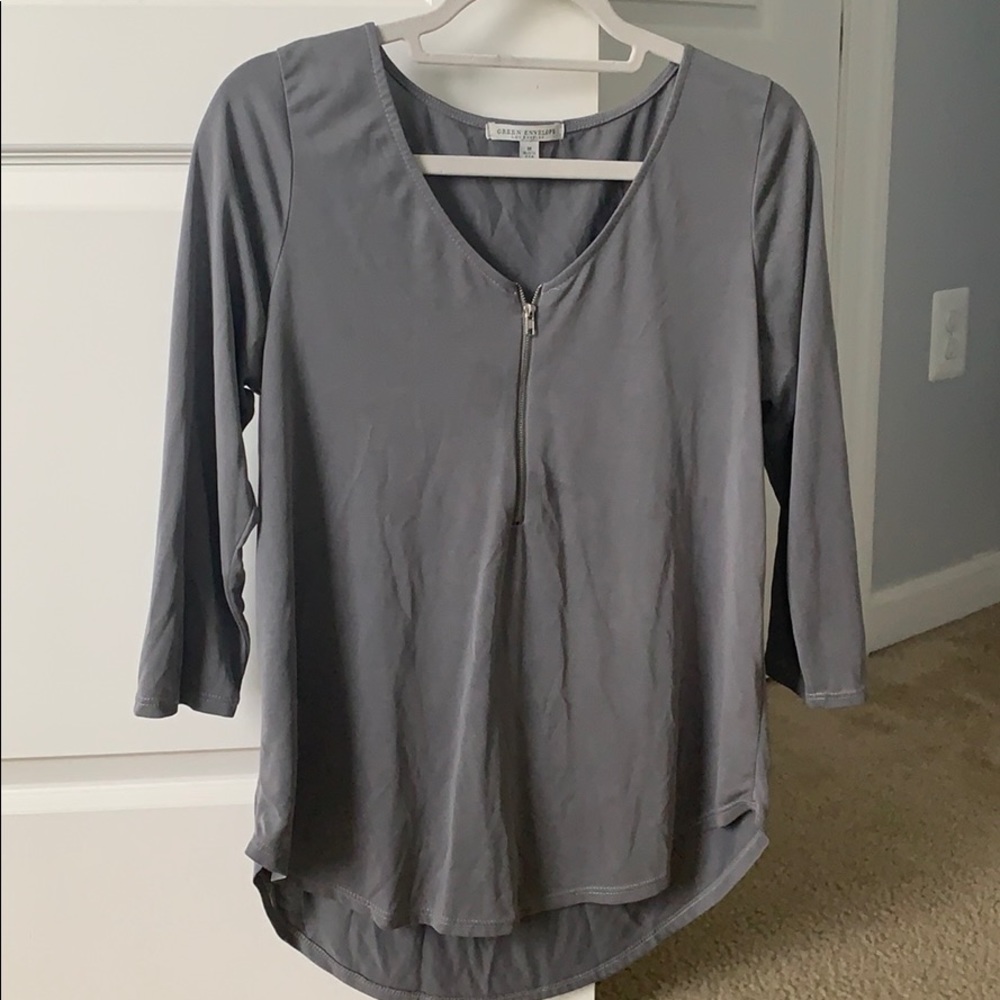 Grey long-sleeved Top